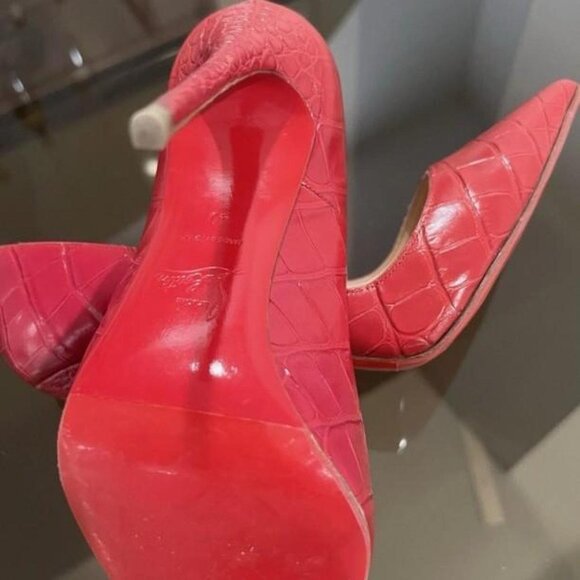 Christian Louboutin Women's Red Courts - Picture 2 of 5